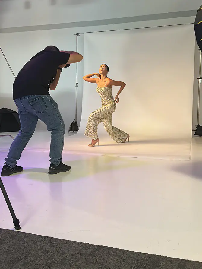 Behind the scenes of fashion photography