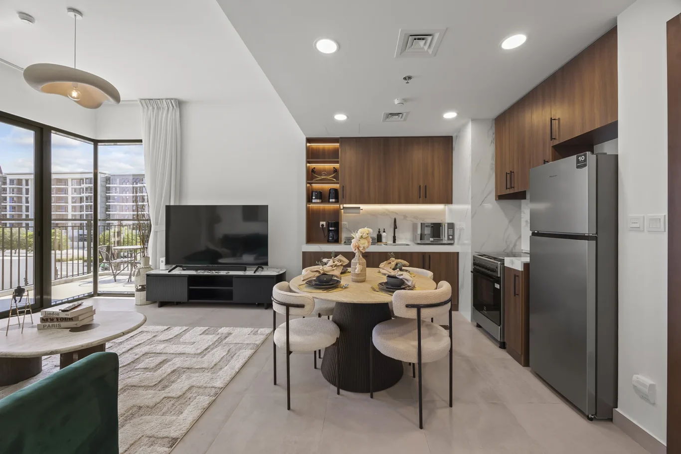 1BR Holiday Home Photography The Diplomat Block B | Masoud Raoufi Photography Services 1BR Holiday Home Photography The Diplomat Block B