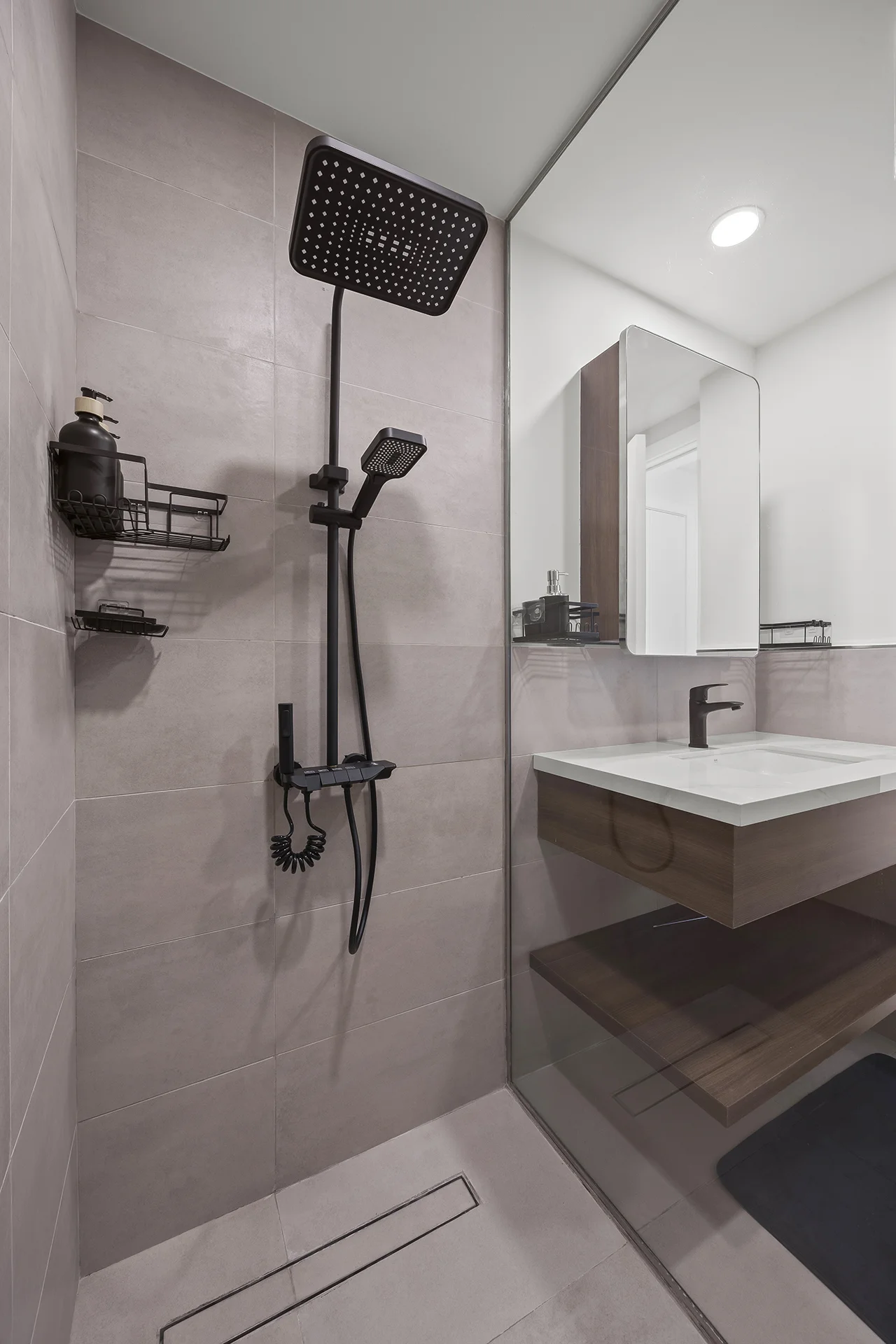 1BR Holiday Home Photography The Diplomat Block B | Masoud Raoufi Photography Services 1BR Holiday Home Photography The Diplomat Block B