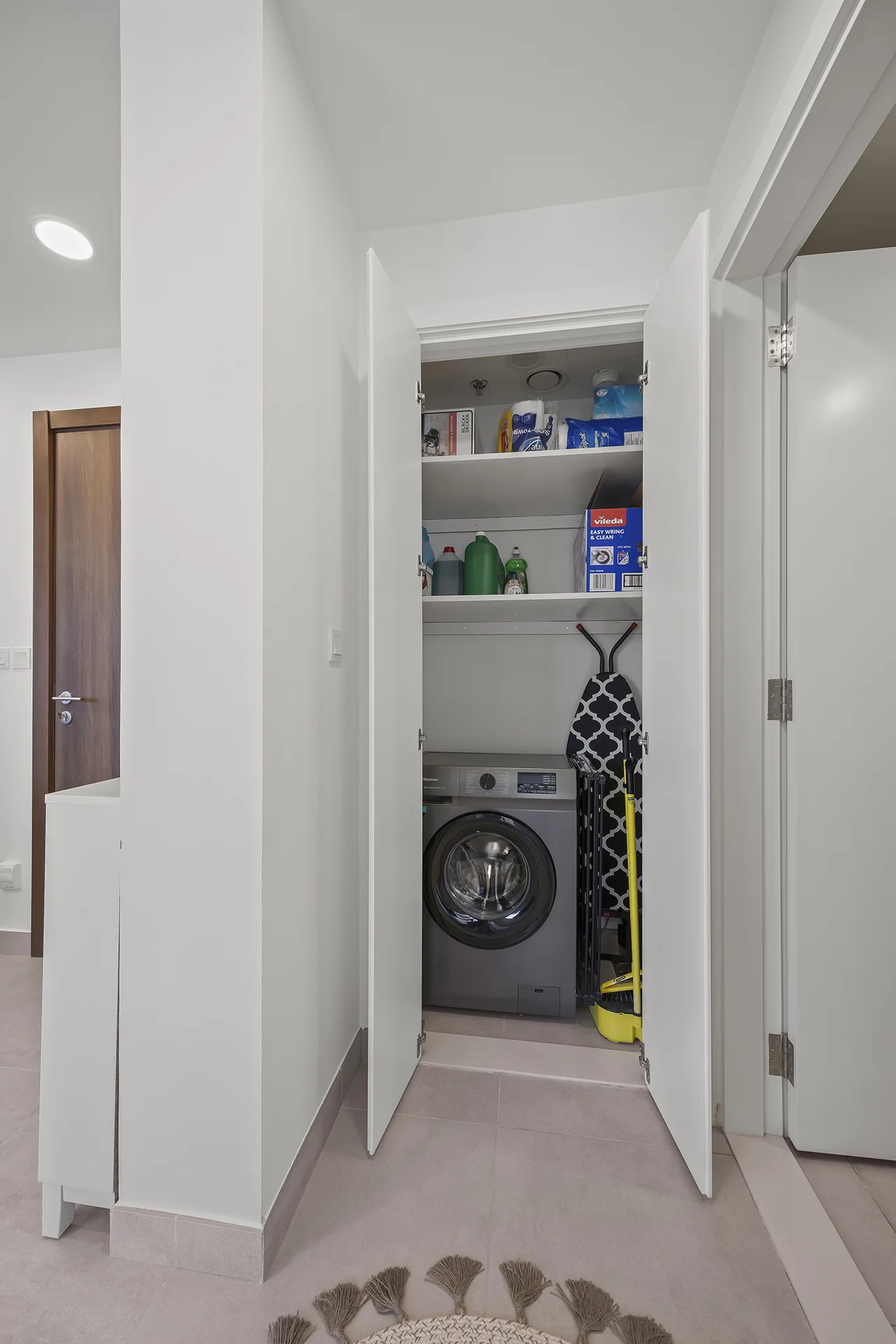 1BR Holiday Home Photography The Diplomat Block B | Masoud Raoufi Photography Services 1BR Holiday Home Photography The Diplomat Block B