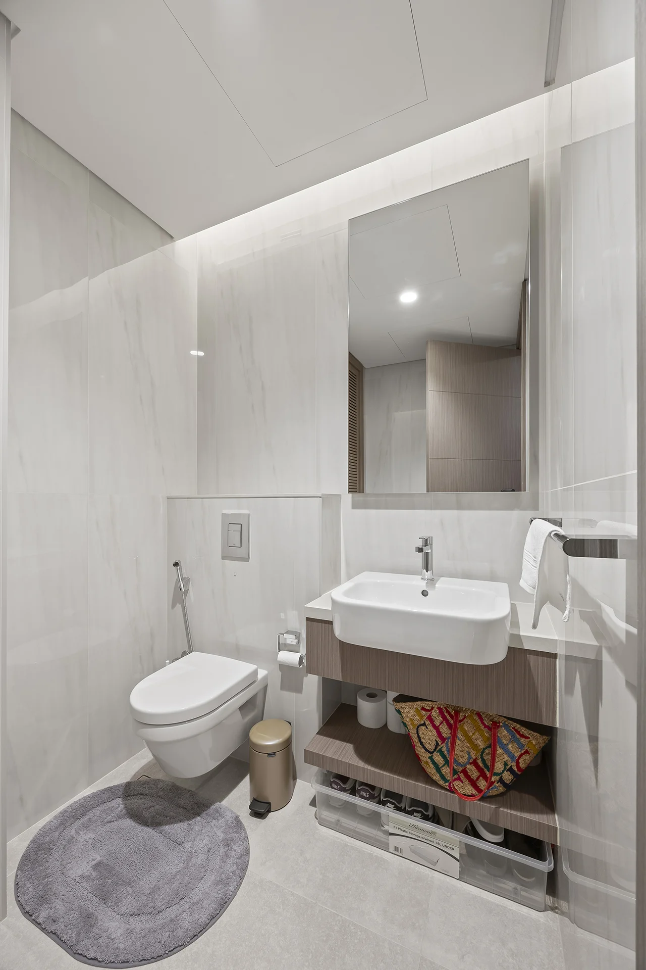 2 Bedroom with Canal View Photography in Peninsula Five | Masoud Raoufi Photography Services 2 Bedroom with Canal View Photography in Peninsula Five