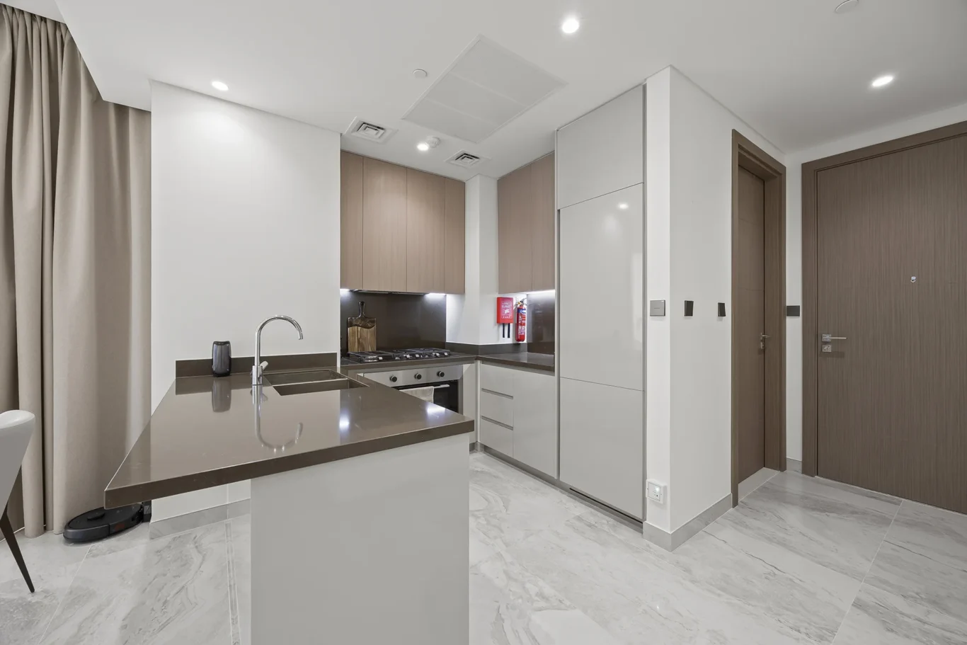 2 Bedroom with Canal View Photography in Peninsula Five | Masoud Raoufi Photography Services 2 Bedroom with Canal View Photography in Peninsula Five