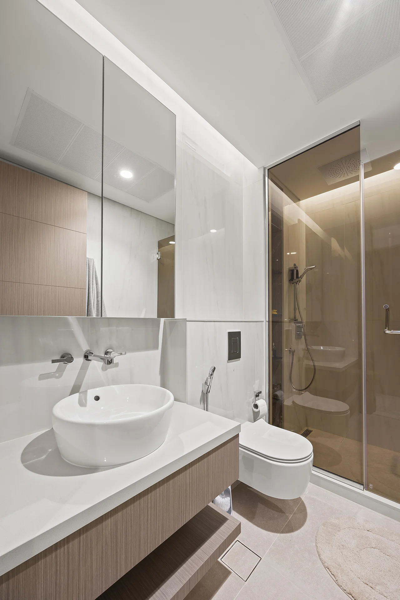 2 Bedroom with Canal View Photography in Peninsula Five | Masoud Raoufi Photography Services 2 Bedroom with Canal View Photography in Peninsula Five