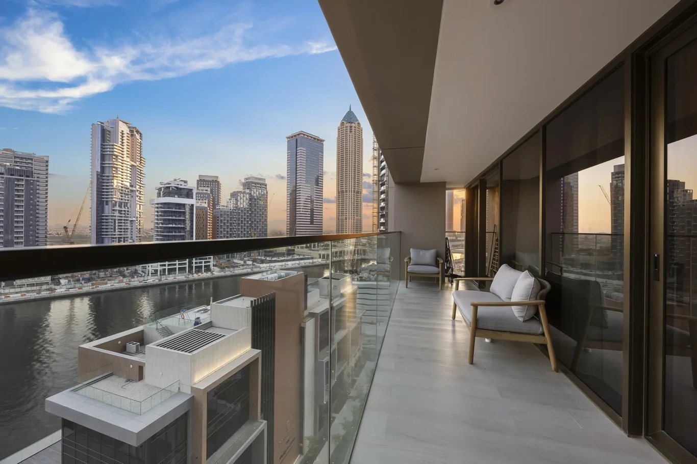 2 Bedroom with Canal View Photography in Peninsula Five | Masoud Raoufi Photography Services 2 Bedroom with Canal View Photography in Peninsula Five