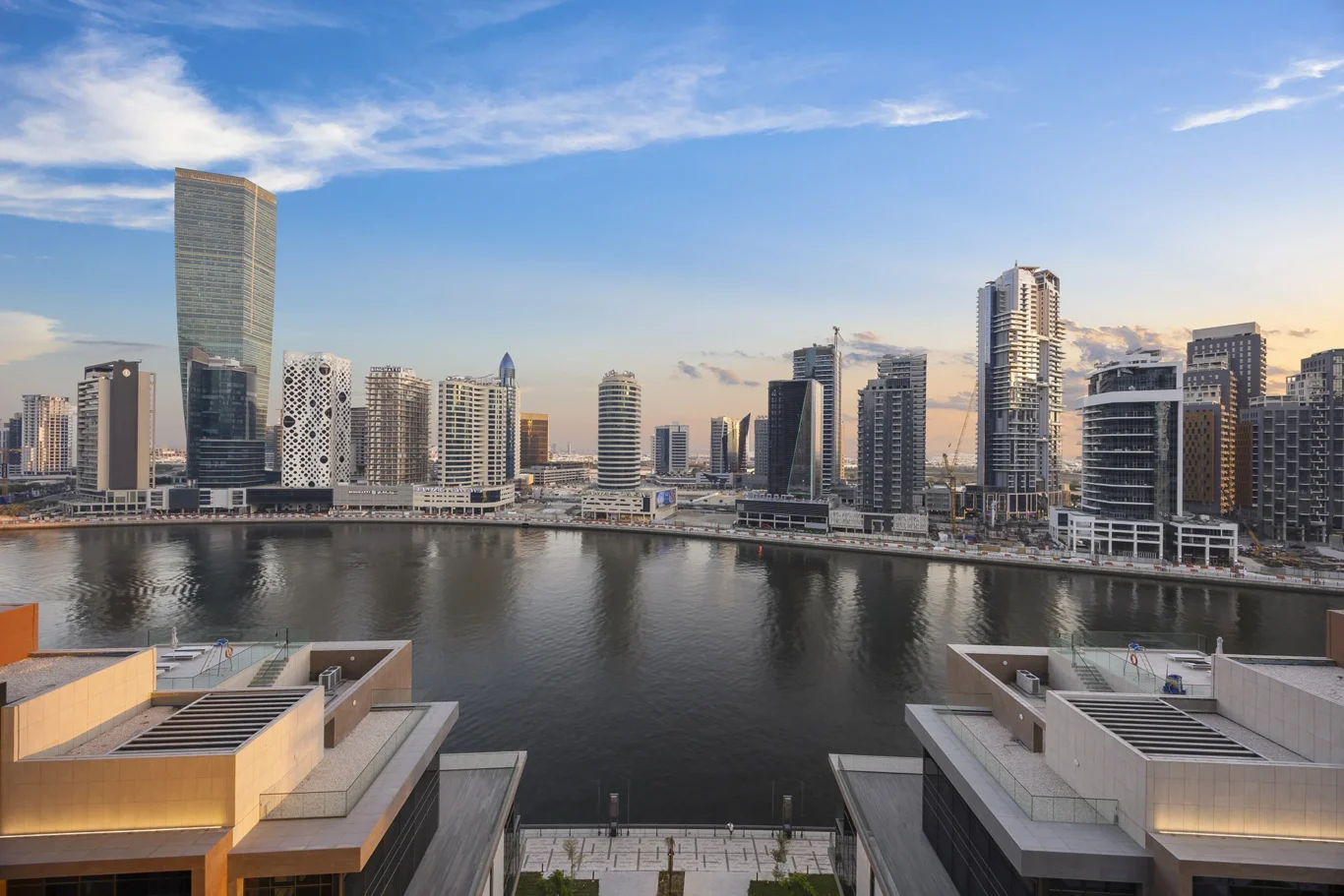 2 Bedroom with Canal View Photography in Peninsula Five | Masoud Raoufi Photography Services 2 Bedroom with Canal View Photography in Peninsula Five