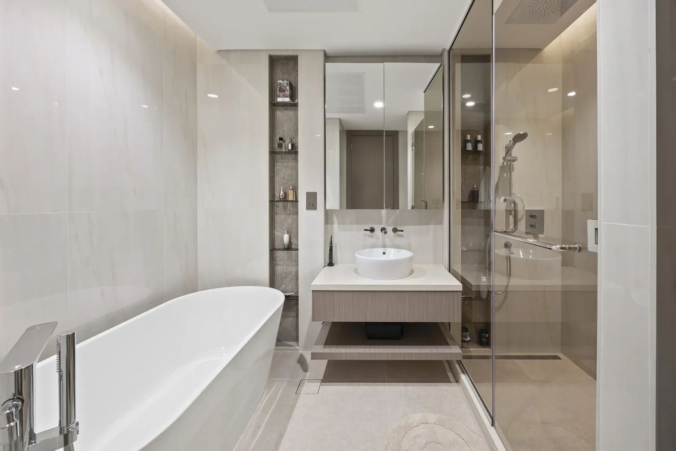 2 Bedroom with Canal View Photography in Peninsula Five | Masoud Raoufi Photography Services 2 Bedroom with Canal View Photography in Peninsula Five