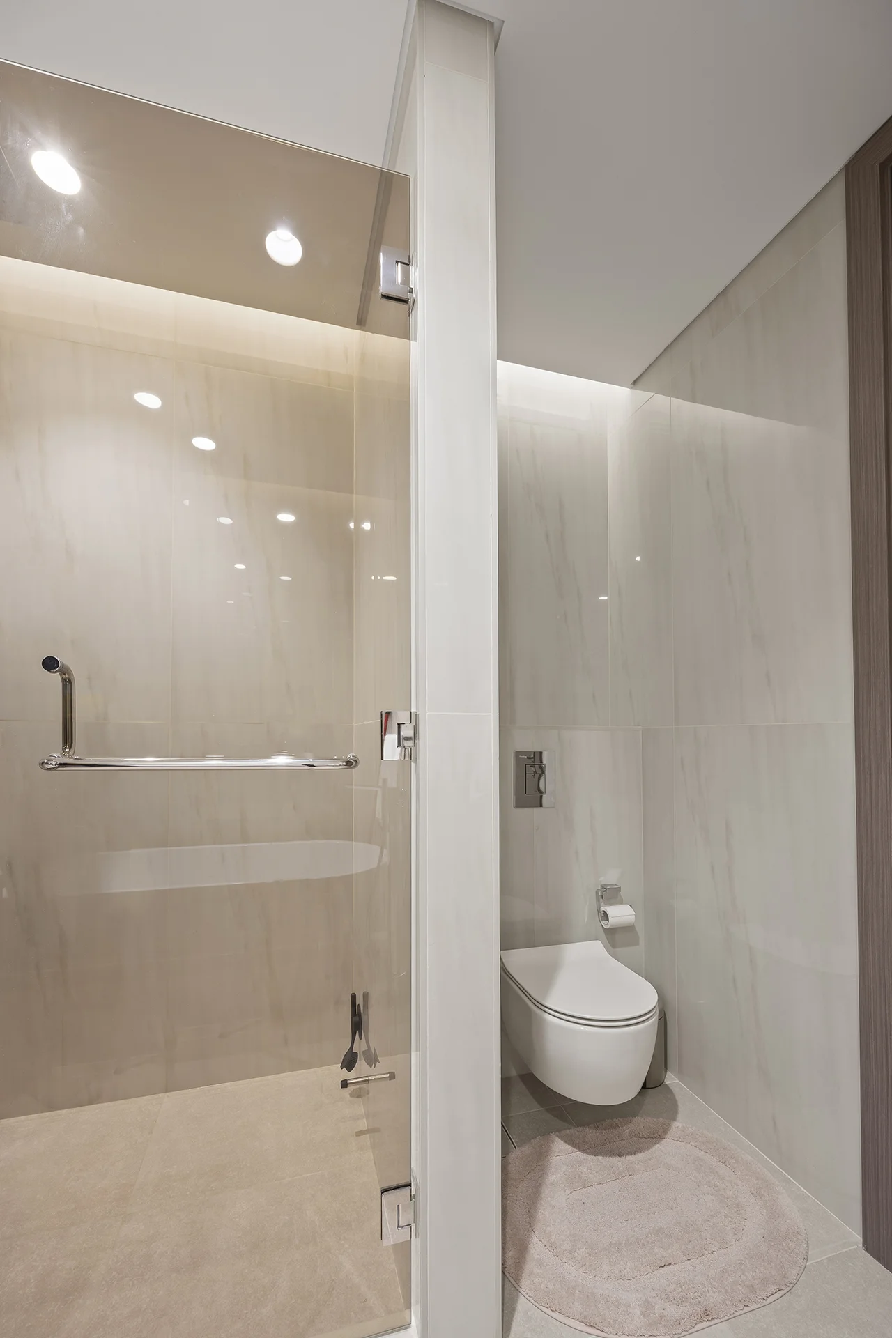 2 Bedroom with Canal View Photography in Peninsula Five | Masoud Raoufi Photography Services 2 Bedroom with Canal View Photography in Peninsula Five