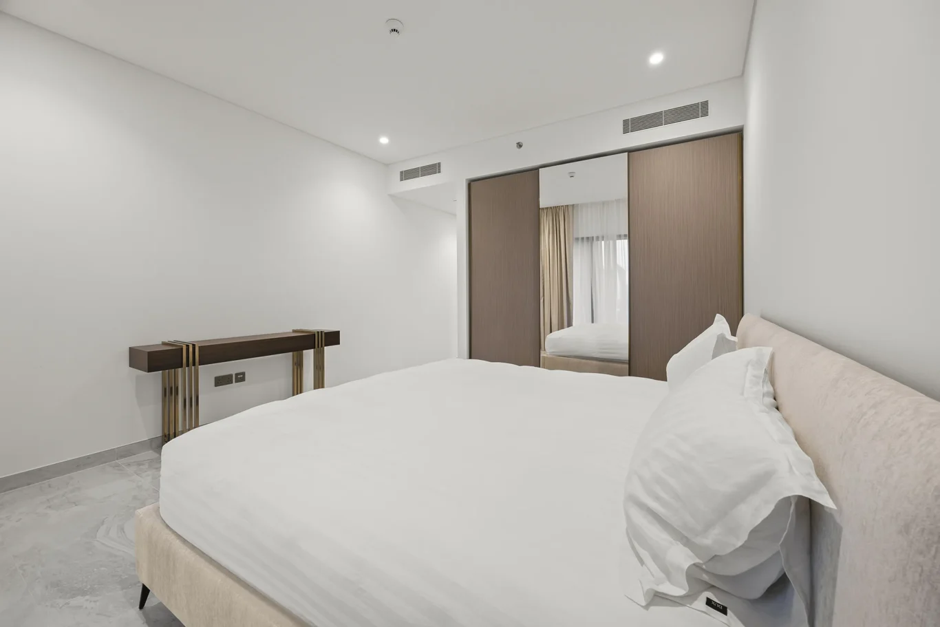 2 Bedroom with Canal View Photography in Peninsula Five | Masoud Raoufi Photography Services 2 Bedroom with Canal View Photography in Peninsula Five