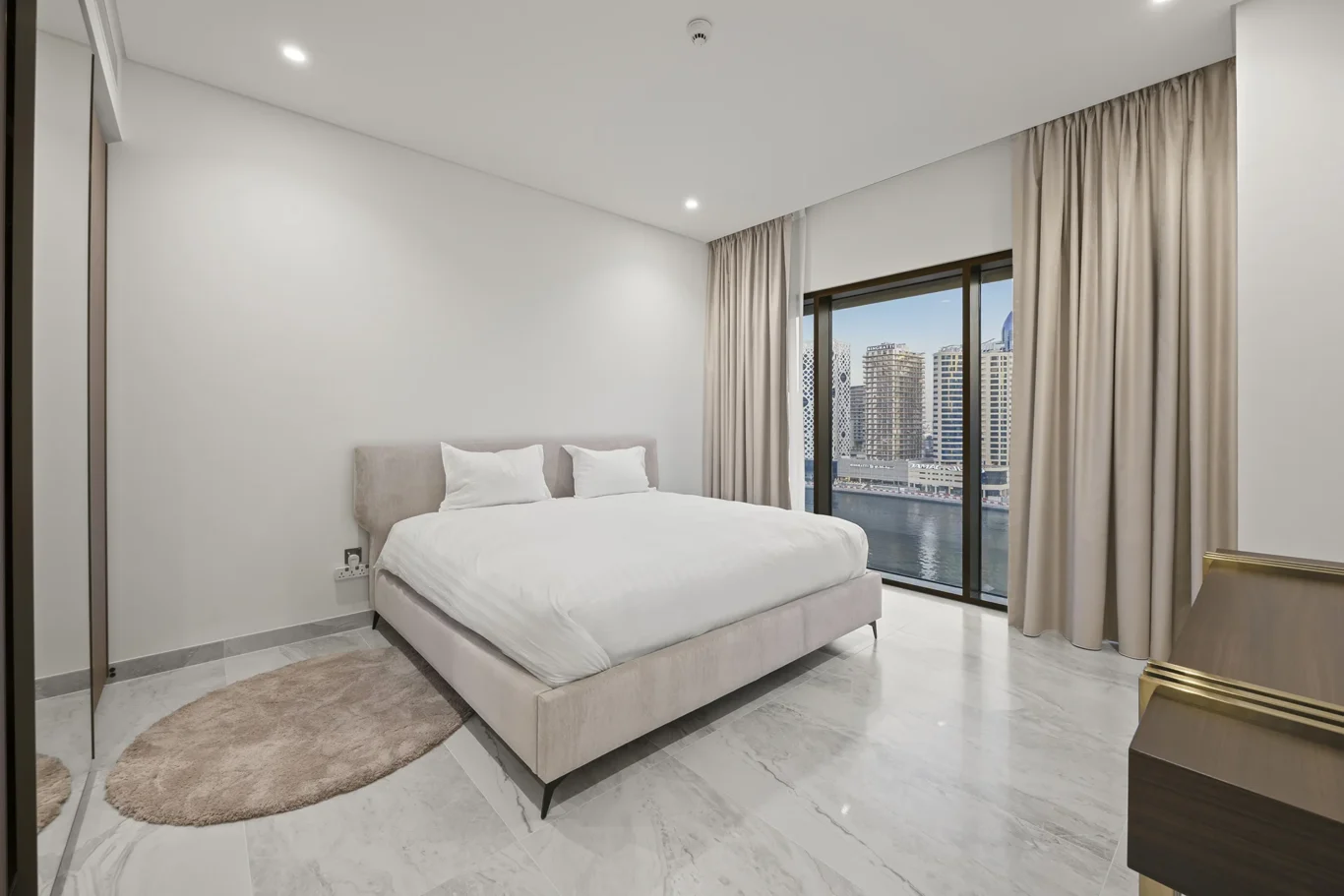 2 Bedroom with Canal View Photography in Peninsula Five | Masoud Raoufi Photography Services 2 Bedroom with Canal View Photography in Peninsula Five
