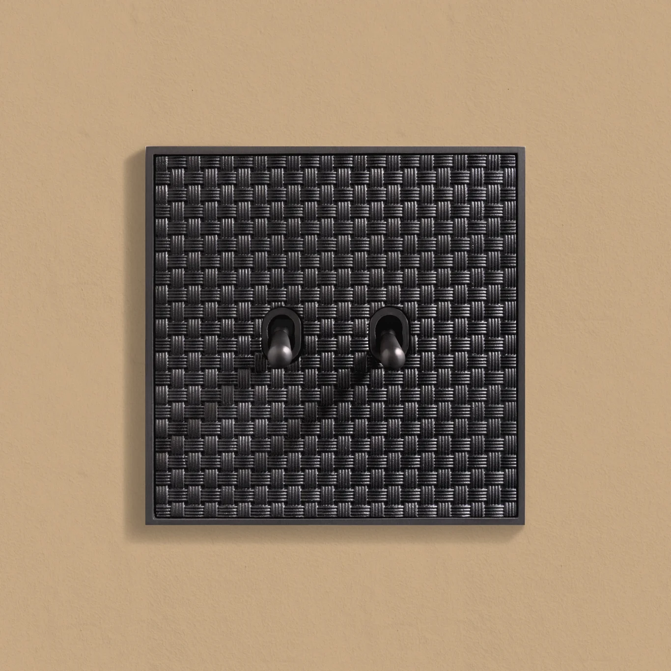 Heritage Brass Product Photography | Switches & Sockets | Masoud Raoufi Photography Services Heritage Brass Product Photography | Switches & Sockets