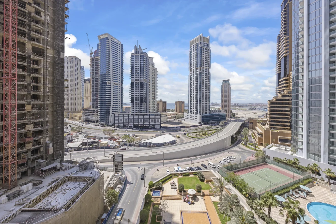 Holiday Home Photoshoot in Marina Tower Dubai | Masoud Raoufi Photography Services Holiday Home Photoshoot in Marina Tower Dubai