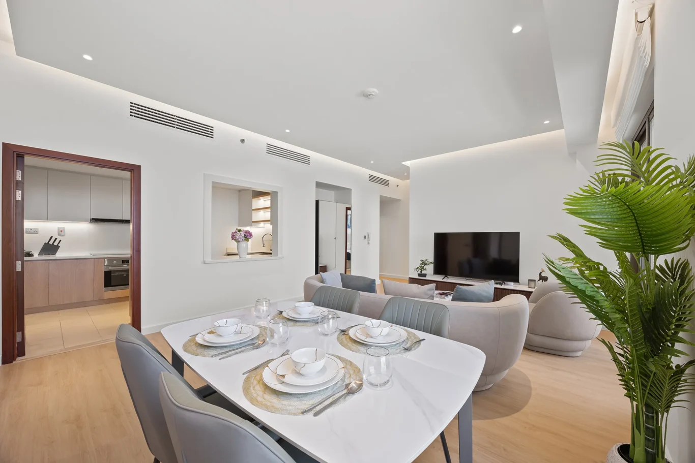 JBR Shams 4 | ProfessionalAirbnb Photoshoot in Dubai | Masoud Raoufi Photography Services JBR Shams 4 | ProfessionalAirbnb Photoshoot in Dubai