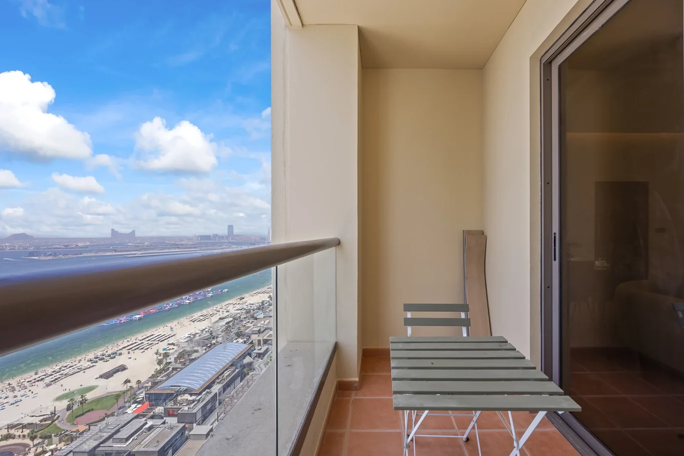 JBR Shams 4 | ProfessionalAirbnb Photoshoot in Dubai | Masoud Raoufi Photography Services JBR Shams 4 | ProfessionalAirbnb Photoshoot in Dubai
