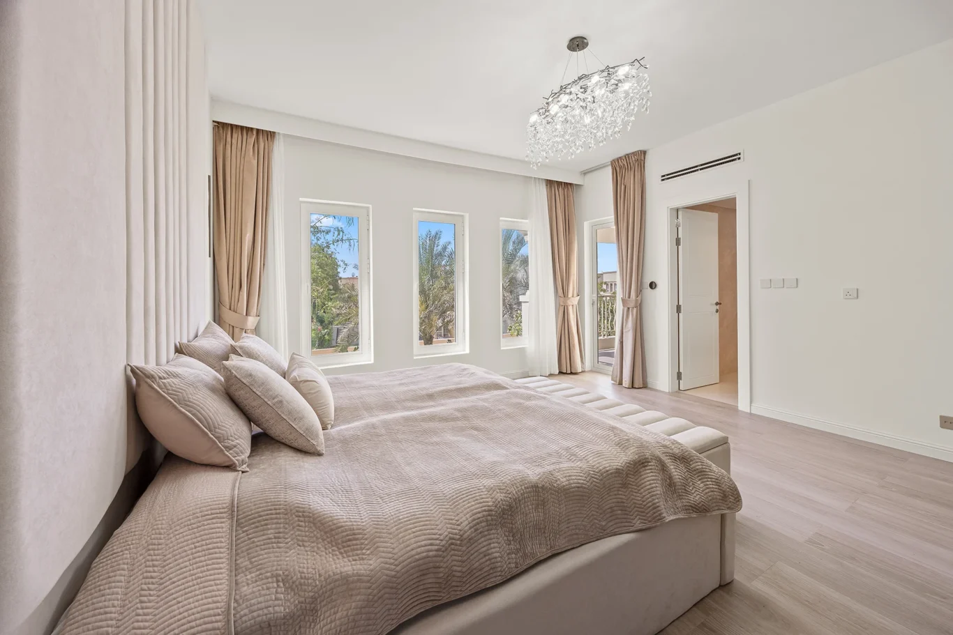 Duplex Villa Photography in Emirates Hills | Apex Homes Co | Masoud Raoufi Photography Services Duplex Villa Photography in Emirates Hills | Apex Homes Co