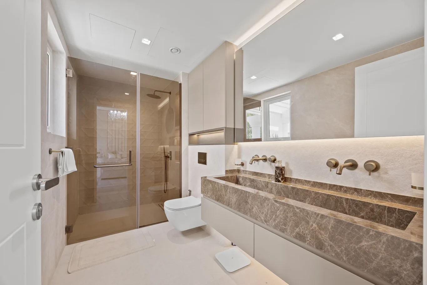 Duplex Villa Photography in Emirates Hills | Apex Homes Co | Masoud Raoufi Photography Services Duplex Villa Photography in Emirates Hills | Apex Homes Co