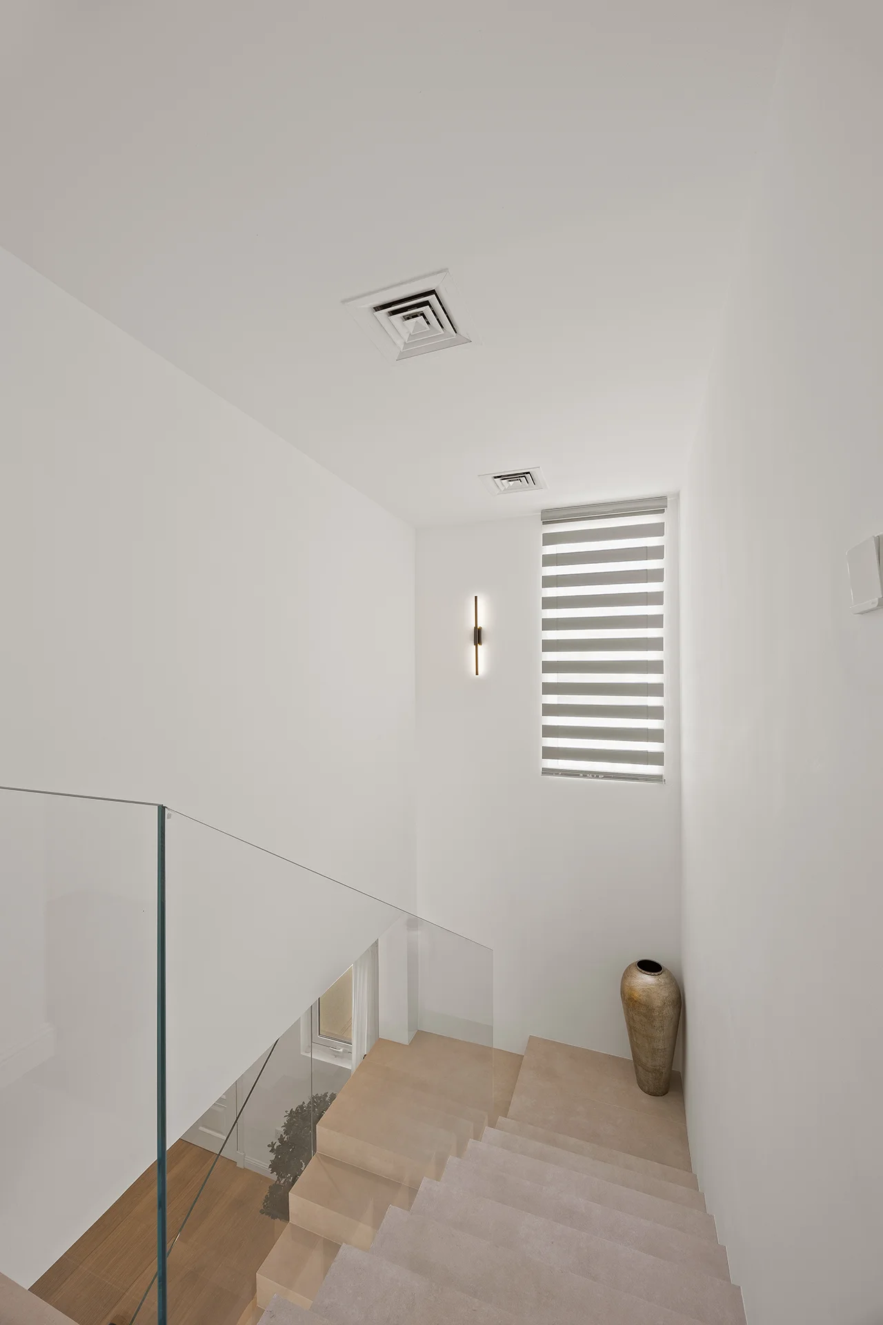 Duplex Villa Photography in Emirates Hills | Apex Homes Co | Masoud Raoufi Photography Services Duplex Villa Photography in Emirates Hills | Apex Homes Co