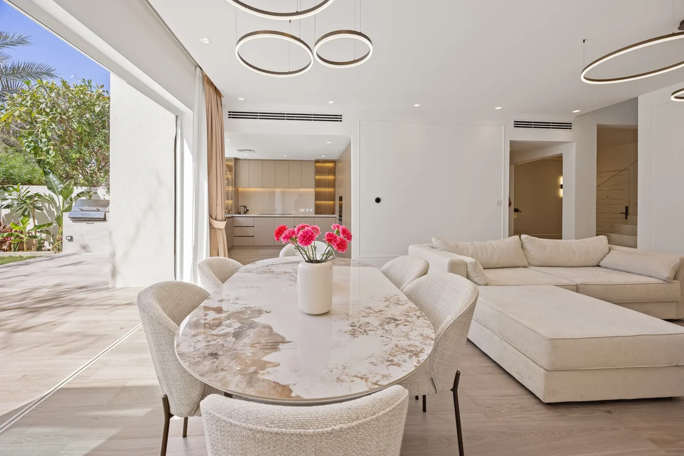 Duplex Villa Photography in Emirates Hills | Apex Homes Co | Masoud Raoufi Photography Services Duplex Villa Photography in Emirates Hills | Apex Homes Co