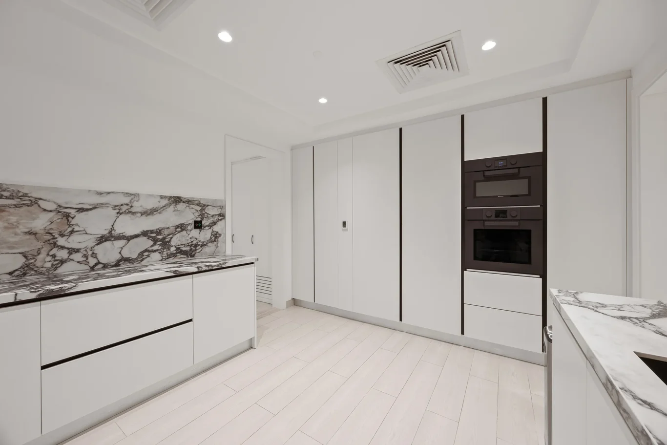 Luxury 2 Bedroom Apartment Photography | Oceana Residence | Masoud Raoufi Photography Services Luxury 2 Bedroom Apartment Photography | Oceana Residence