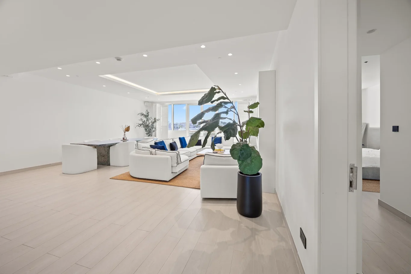Luxury 2 Bedroom Apartment Photography | Oceana Residence | Masoud Raoufi Photography Services Luxury 2 Bedroom Apartment Photography | Oceana Residence