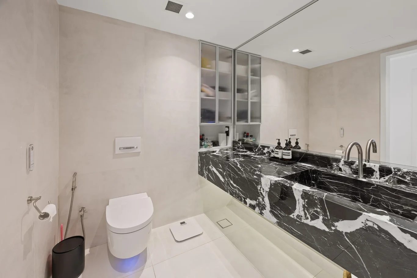 Luxury 2 Bedroom Apartment Photography | Oceana Residence | Masoud Raoufi Photography Services Luxury 2 Bedroom Apartment Photography | Oceana Residence