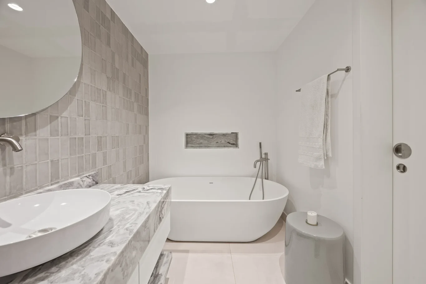 Luxury 2 Bedroom Apartment Photography | Oceana Residence | Masoud Raoufi Photography Services Luxury 2 Bedroom Apartment Photography | Oceana Residence