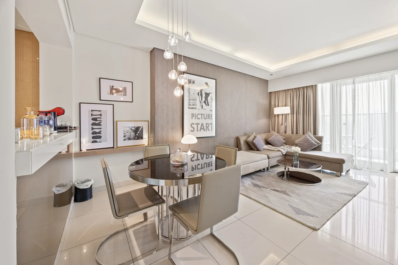 1 Bedroom Airbnb Photoshoot | Damac Paramount Tower | Masoud Raoufi Photography Services 1 Bedroom Airbnb Photoshoot | Damac Paramount Tower