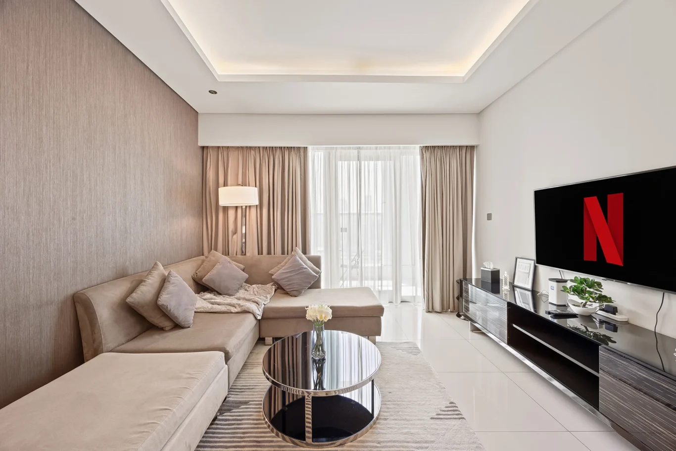 1 Bedroom Airbnb Photoshoot | Damac Paramount Tower | Masoud Raoufi Photography Services 1 Bedroom Airbnb Photoshoot | Damac Paramount Tower