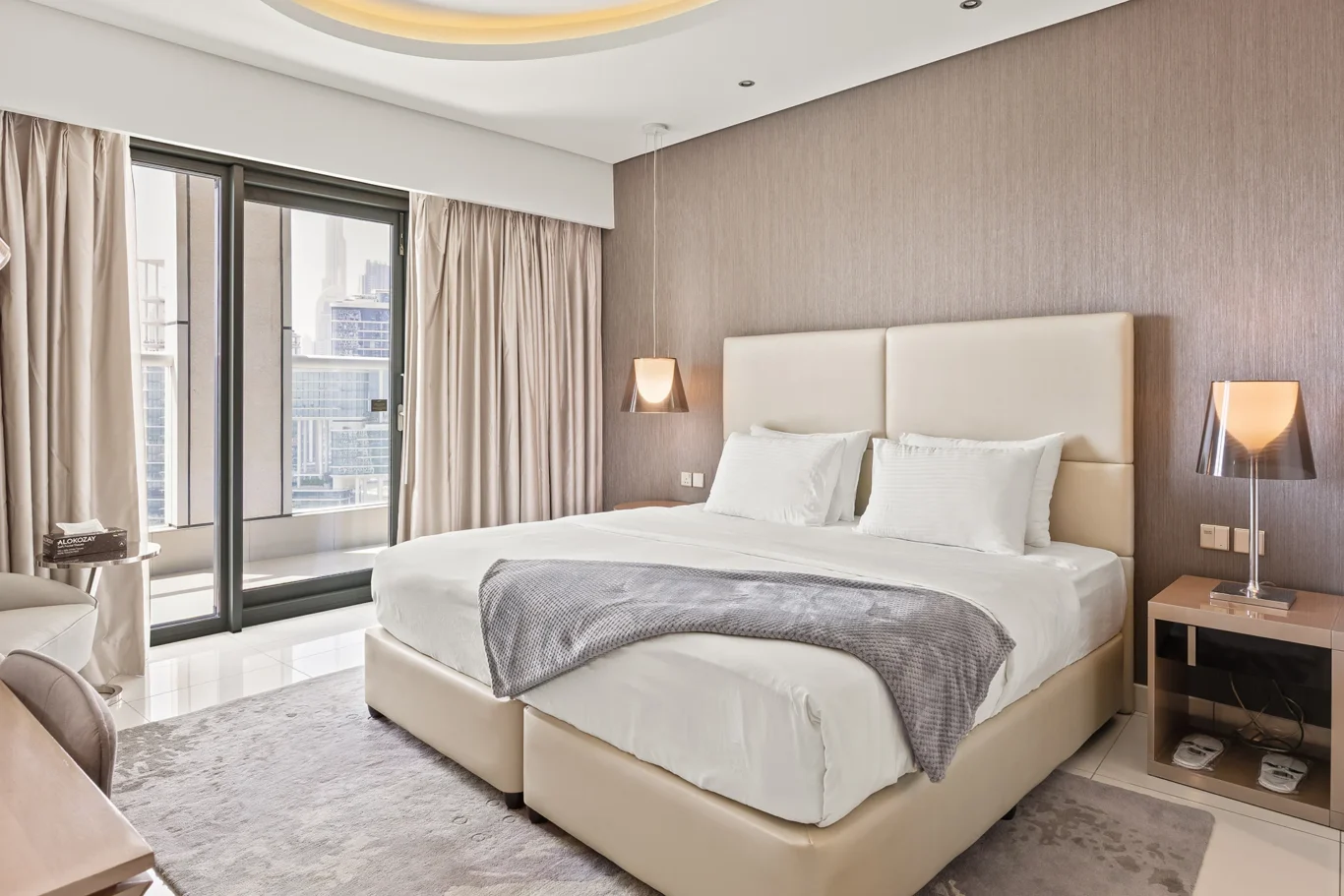 1 Bedroom Airbnb Photoshoot | Damac Paramount Tower | Masoud Raoufi Photography Services 1 Bedroom Airbnb Photoshoot | Damac Paramount Tower