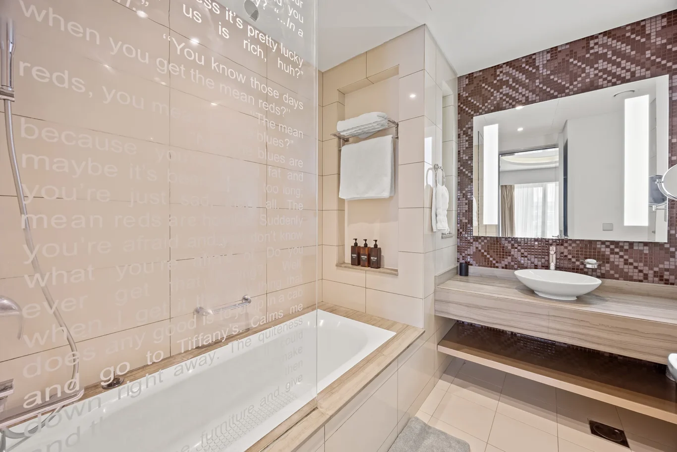 1 Bedroom Airbnb Photoshoot | Damac Paramount Tower | Masoud Raoufi Photography Services 1 Bedroom Airbnb Photoshoot | Damac Paramount Tower