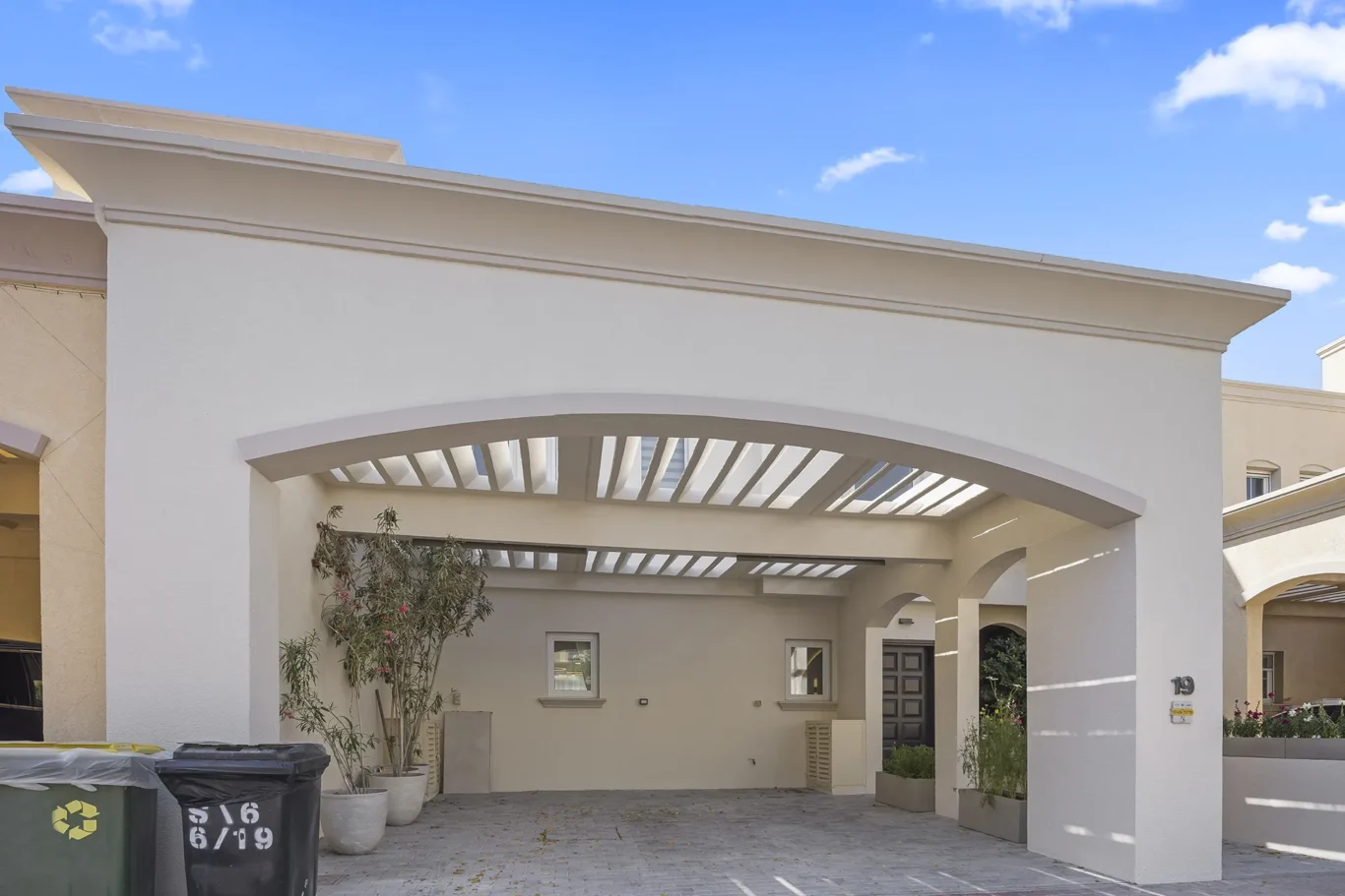 Duplex Villa Photography in Emirates Hills | Apex Homes Co | Masoud Raoufi Photography Services Duplex Villa Photography in Emirates Hills | Apex Homes Co
