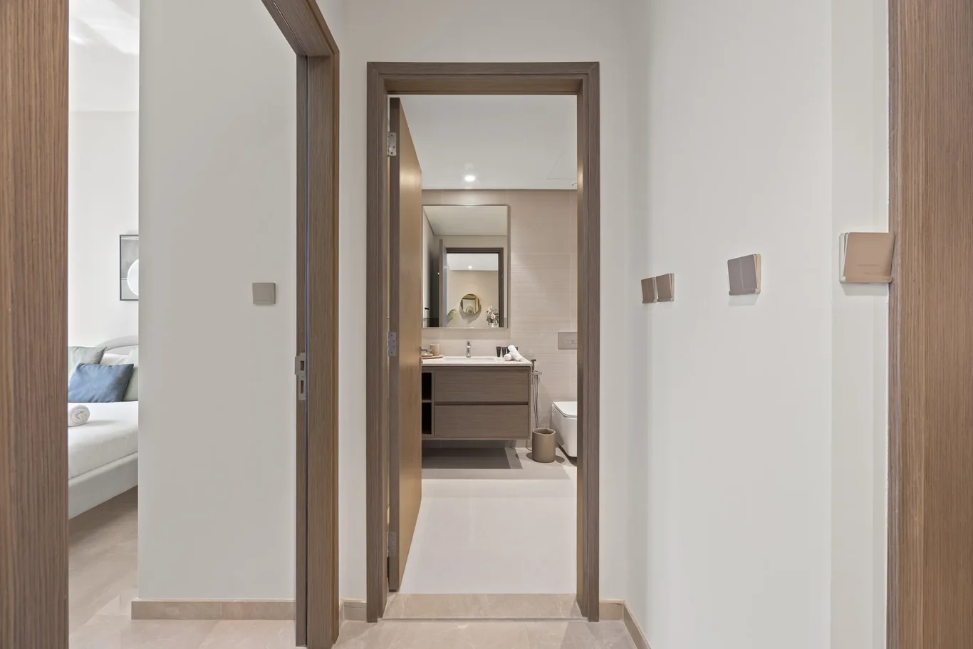 Airbnb Photoshoot | Grande Signature Downtown Dubai | Masoud Raoufi Photography Services Airbnb Photoshoot | Grande Signature Downtown Dubai