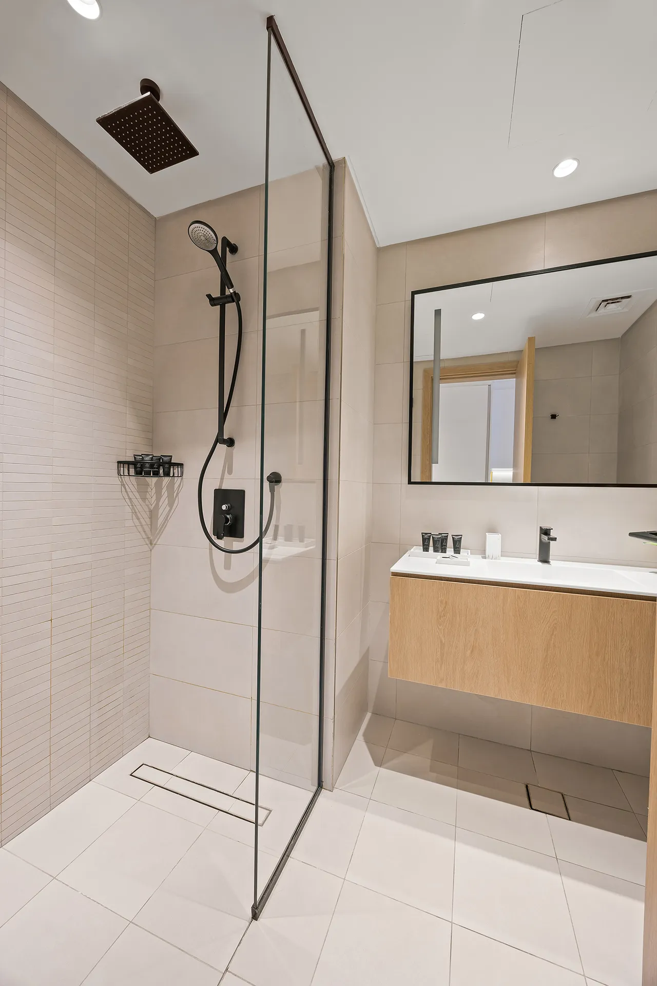 Studio Unit Airbnb Photography | Marquise Square Tower | Masoud Raoufi Photography Services Studio Unit Airbnb Photography | Marquise Square Tower