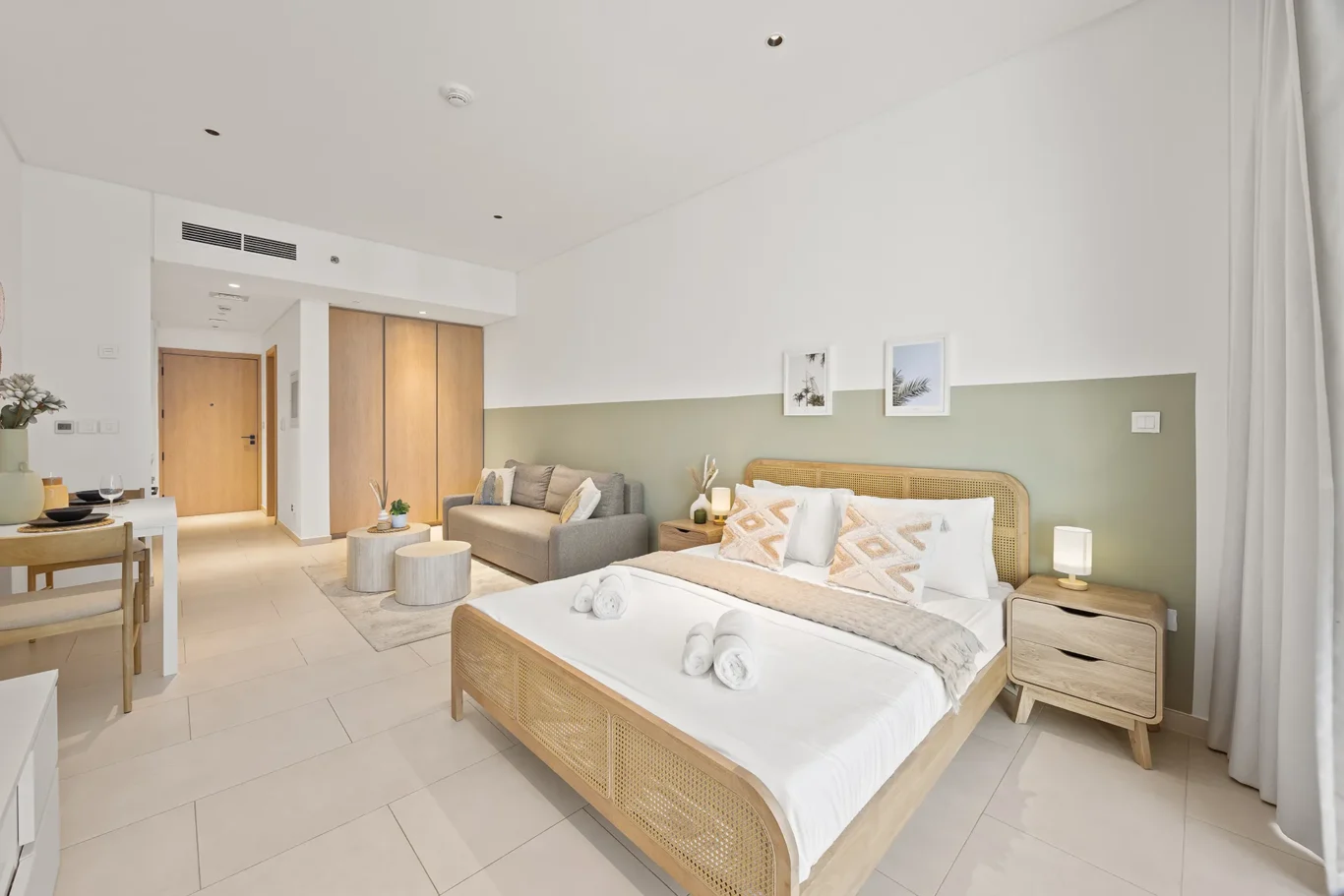 Studio Unit Airbnb Photography | Marquise Square Tower | Masoud Raoufi Photography Services Studio Unit Airbnb Photography | Marquise Square Tower