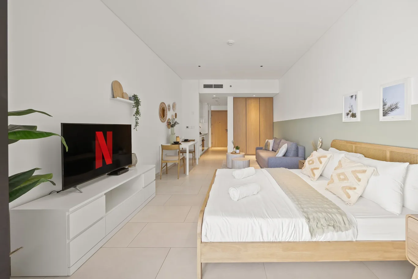 Studio Unit Airbnb Photography | Marquise Square Tower | Masoud Raoufi Photography Services Studio Unit Airbnb Photography | Marquise Square Tower
