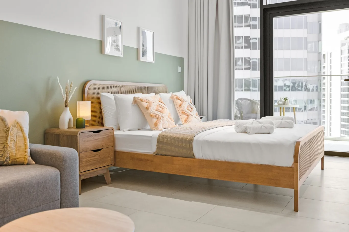 Studio Unit Airbnb Photography | Marquise Square Tower | Masoud Raoufi Photography Services Studio Unit Airbnb Photography | Marquise Square Tower