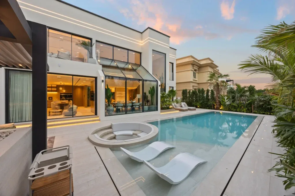 Villa outdoor pool and garden photography Dubai