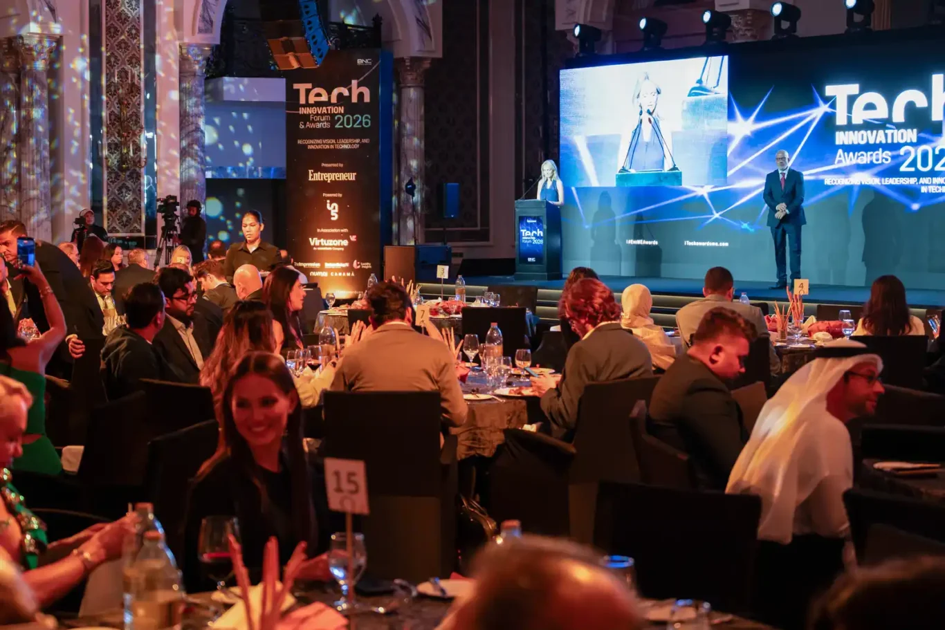 Guests at the gala tables watching the ceremony. Event photography by MRPS for FundedNext at the Tech Innovation Awards 2026, Al Habtoor Palace, Dubai.